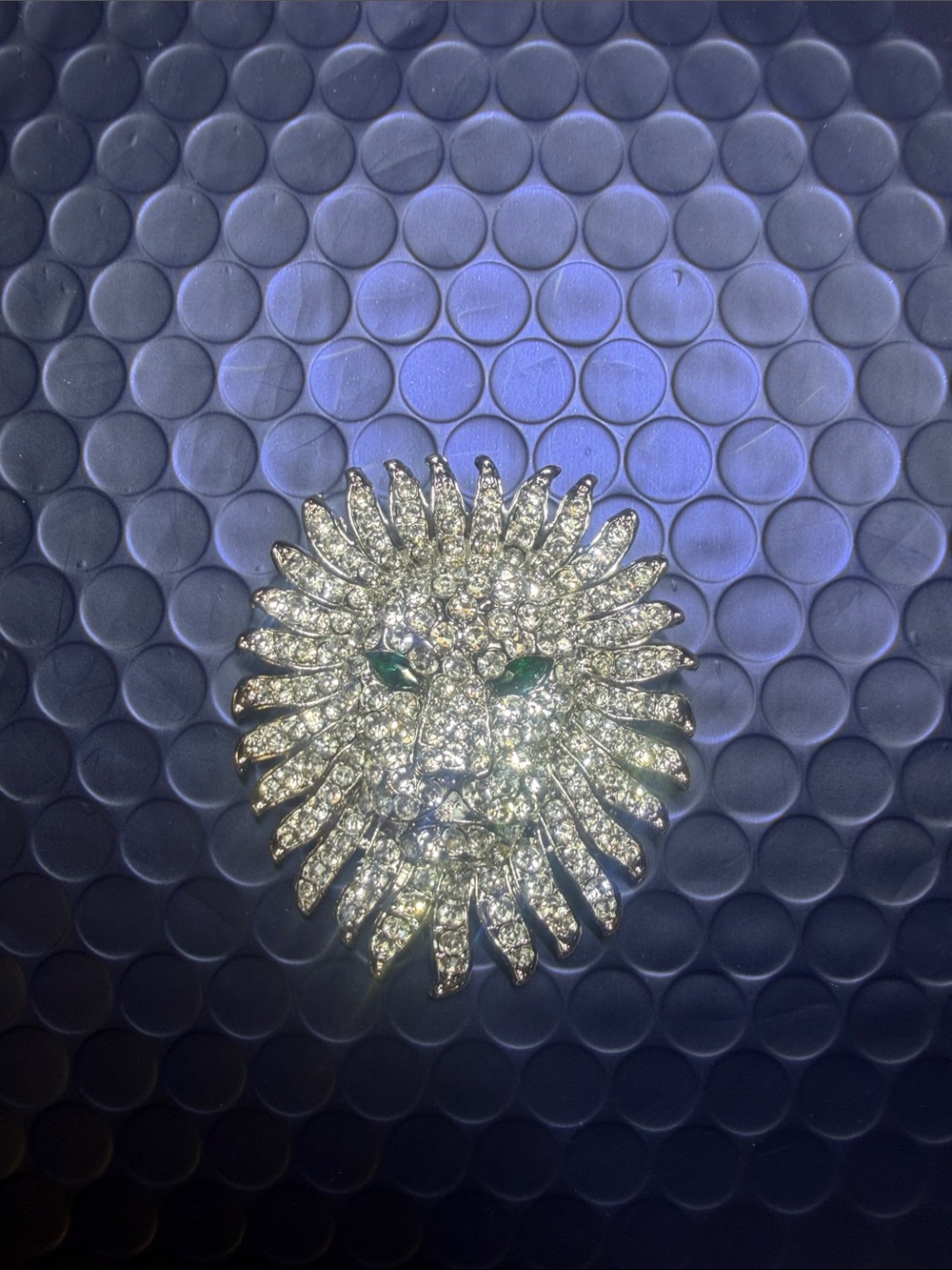 Sparkling Lion Face Brooch with Emerald Eyes